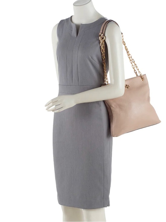 Tory Burch Handbags - NWT BEAUTIFUL Tory Burch Frida Shoulder/Cross w/ Elegant Gold Chain